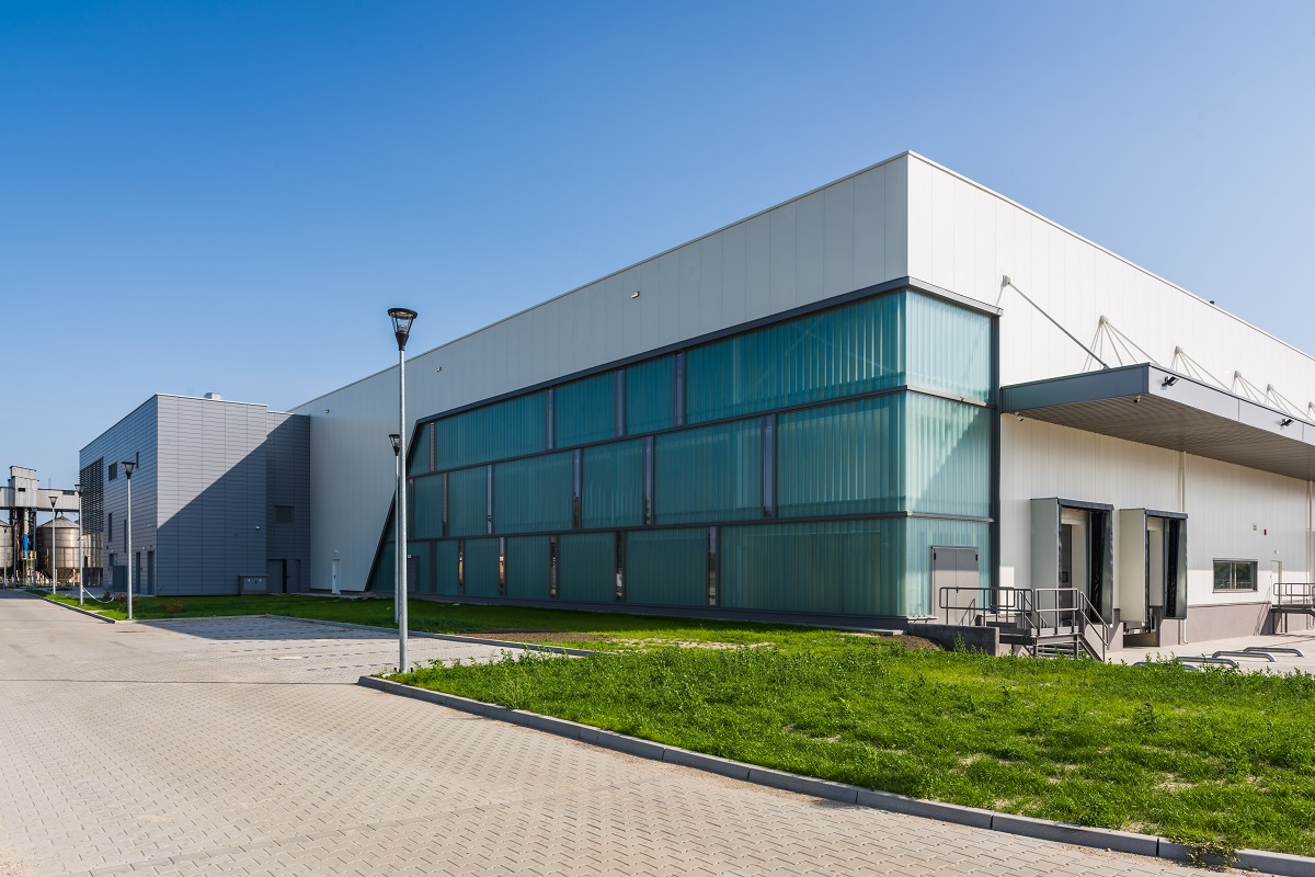 Budynek produkcyjny dań gotowych wraz z częścią magazynową oraz administracyjną Mróz S.A. Borek Wielkopolski