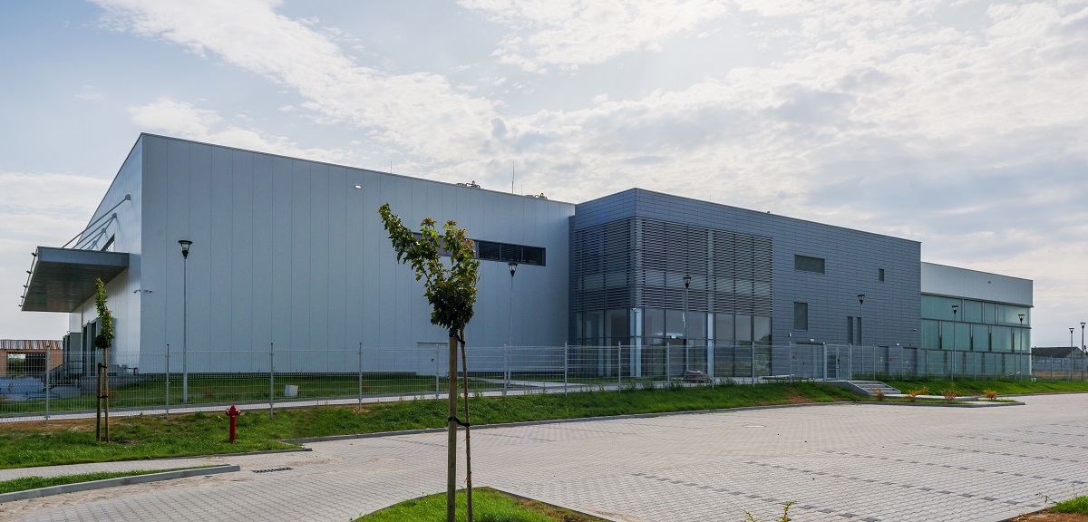 Budynek produkcyjny dań gotowych wraz z częścią magazynową oraz administracyjną Mróz S.A. Borek Wielkopolski
